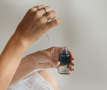 The Right Skincare When Traveling